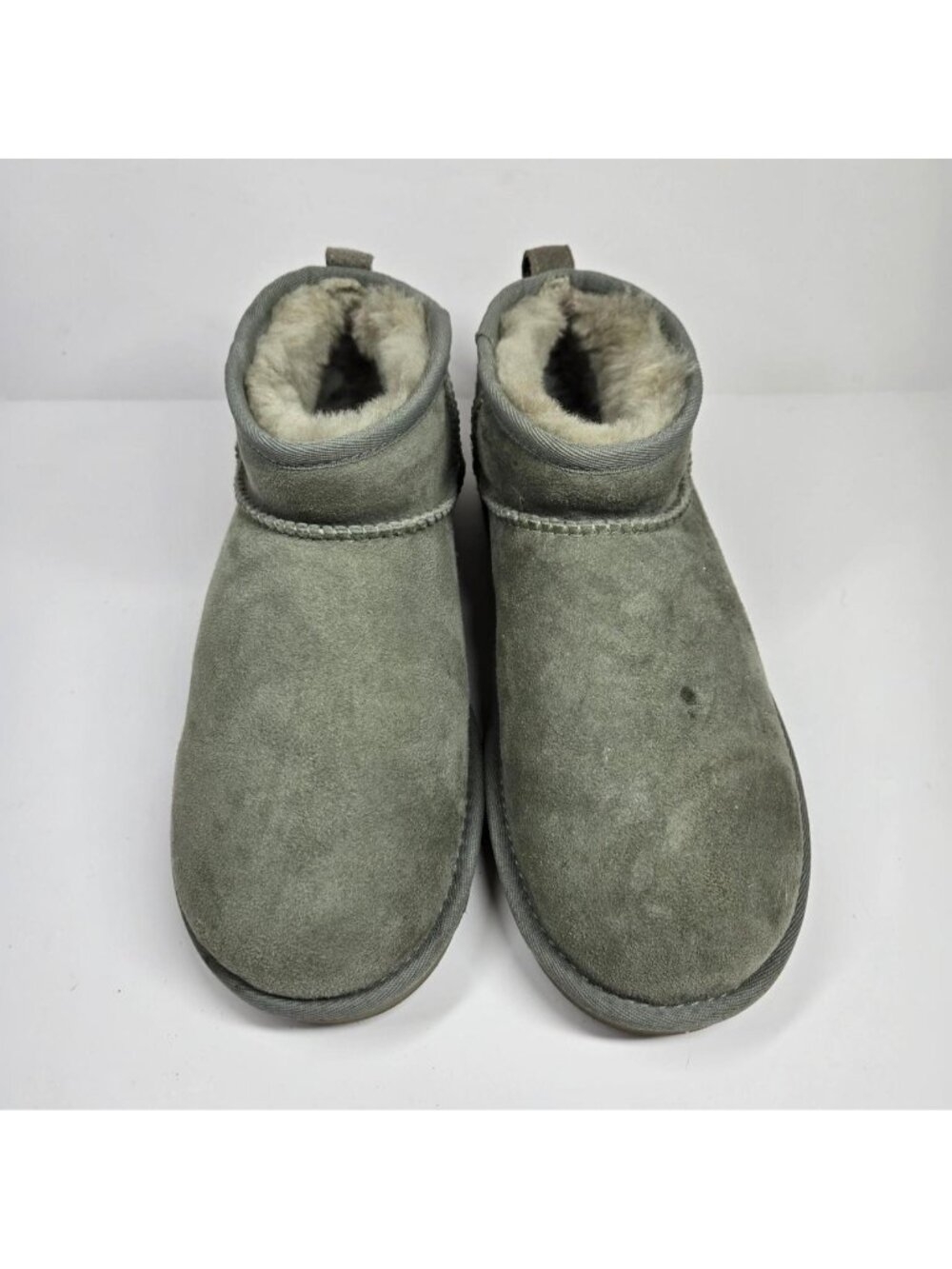 UGG ultra mini boots. sheepskin lined.